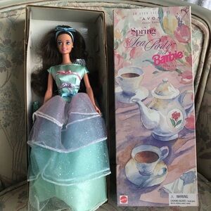 Vintage Barbie Spring Tea Party Brunette